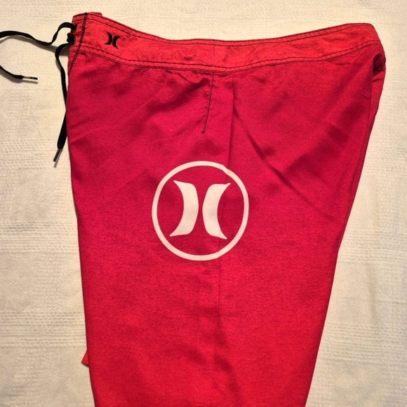 Hurley men's size 34 red ombre light weight athletic style shorts no liners VGUC - Picture 5 of 5